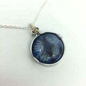 Hand Crafted Wire Wrapped Dragon Eye Pendant And Chainlink Necklace Silver Tone